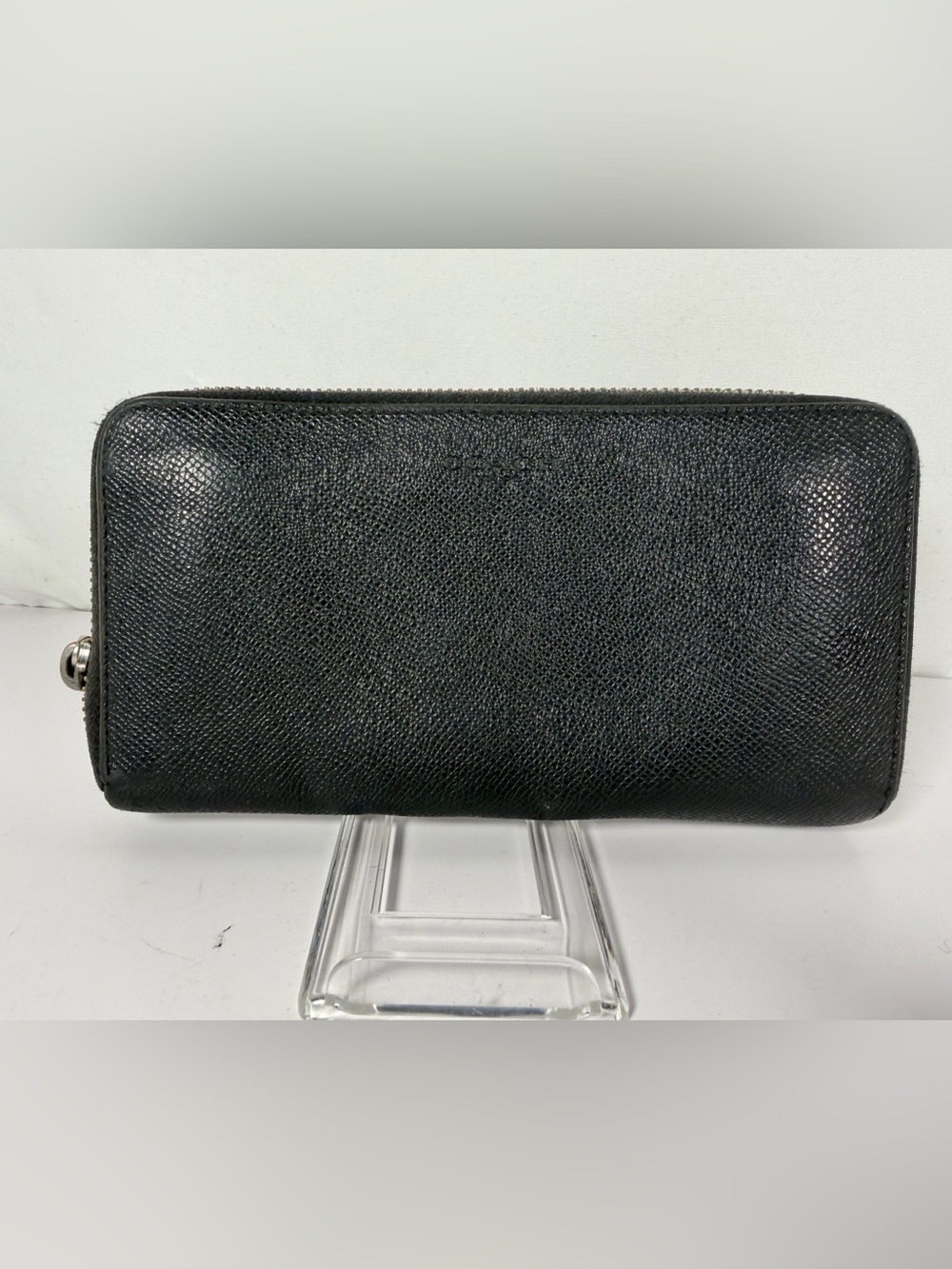 2148: Coach Black Crossgrain Leather Accordion Zip Around Wallet